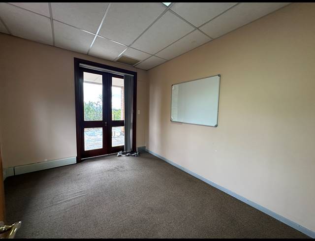 950M² OFFICE TO LET IN WOODMEAD